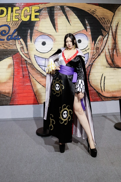 Ensemble cosplay Boa Hancock avec cape de Grand Corsaire