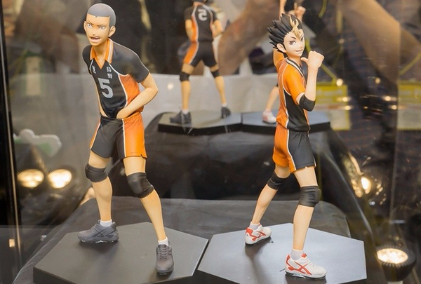 Figurines Haikyuu Ryunosuke Tanaka et Yu Nishinoya