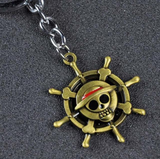 Porte-clés One Piece avec symboles des équipages de pirates
