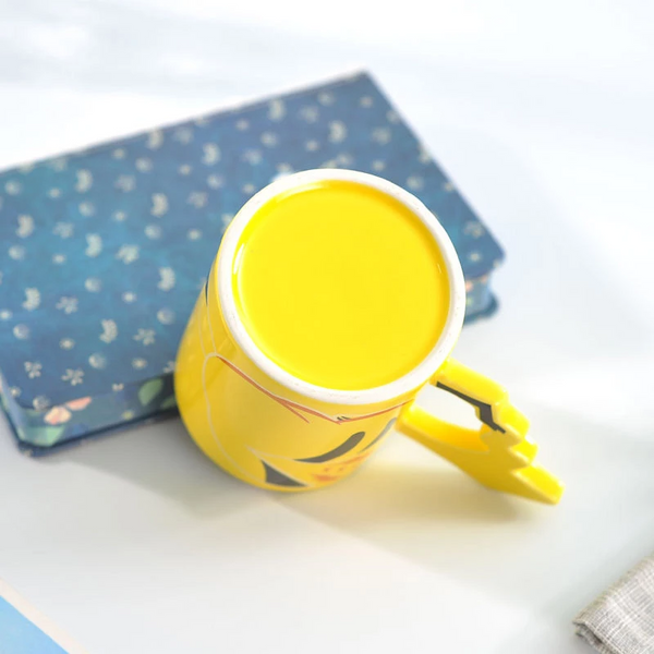 Mug Pokémon Pikachu avec manche en forme de queue