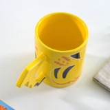 Mug Pokémon Pikachu avec manche en forme de queue