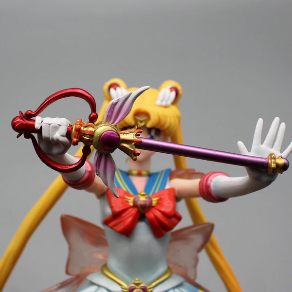Figurine Sailor Moon avec baguette magique